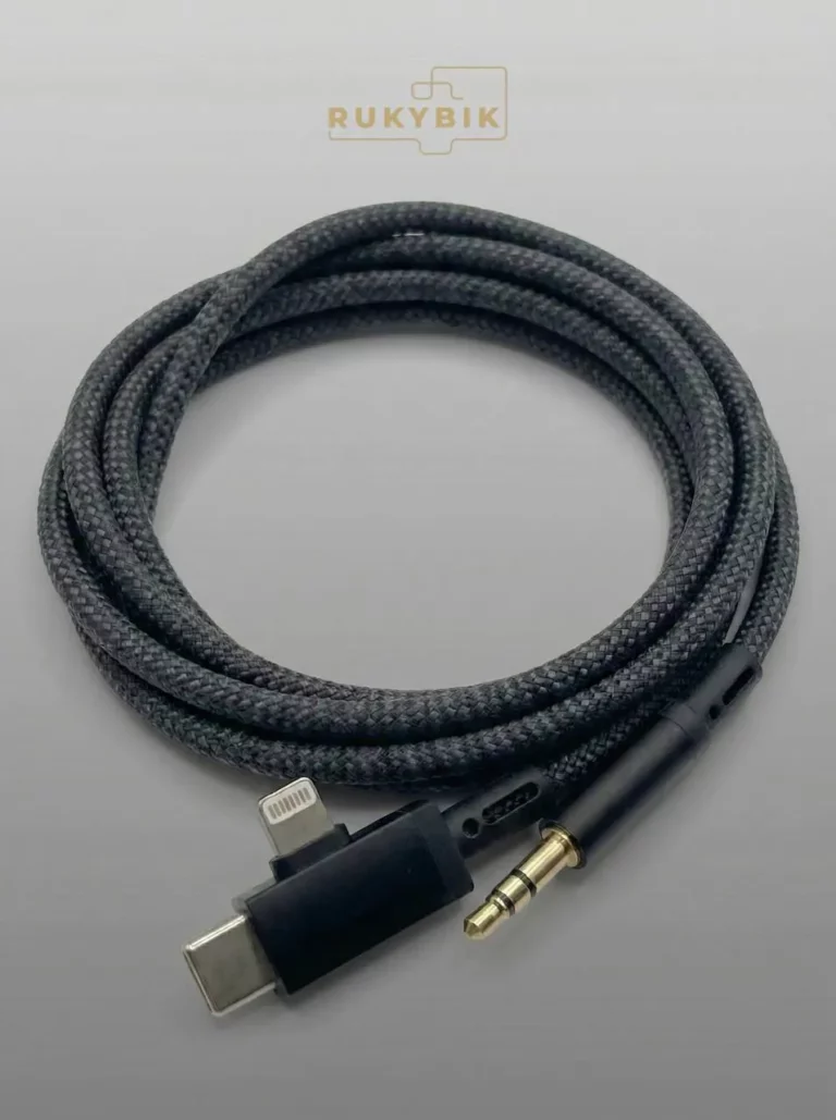 Кабель AUX 2 в 1 Lightning и Type-C
